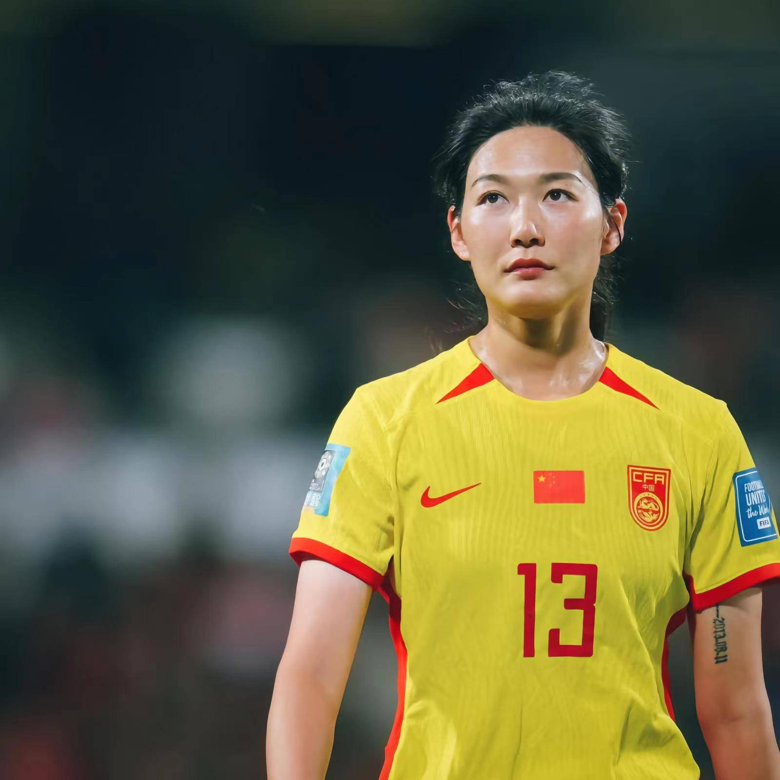 关于争冠路上险象环生，中国女足顽强夺冠的信息
