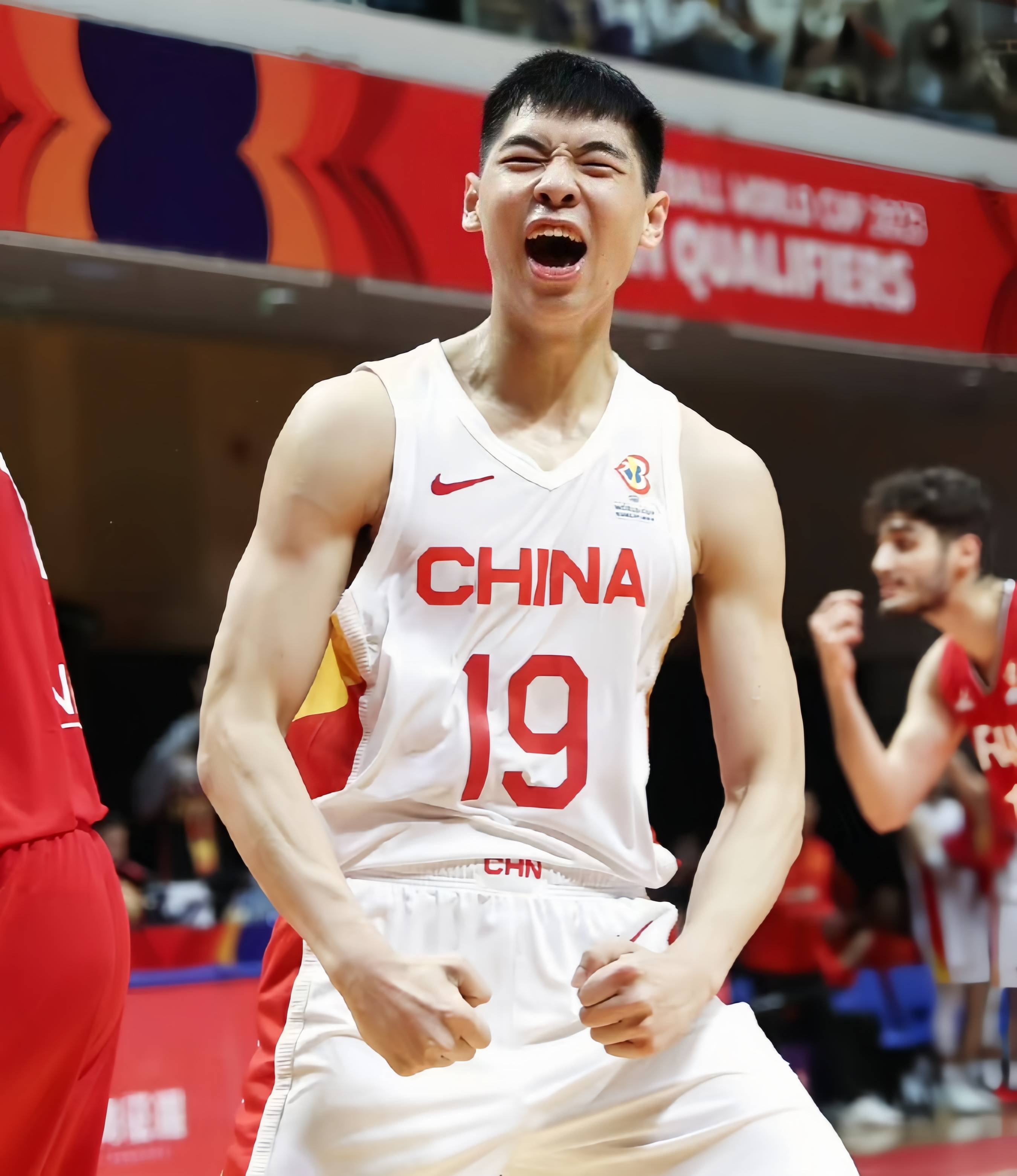 福建男篮后卫获得最佳表现，全队备战状态良好