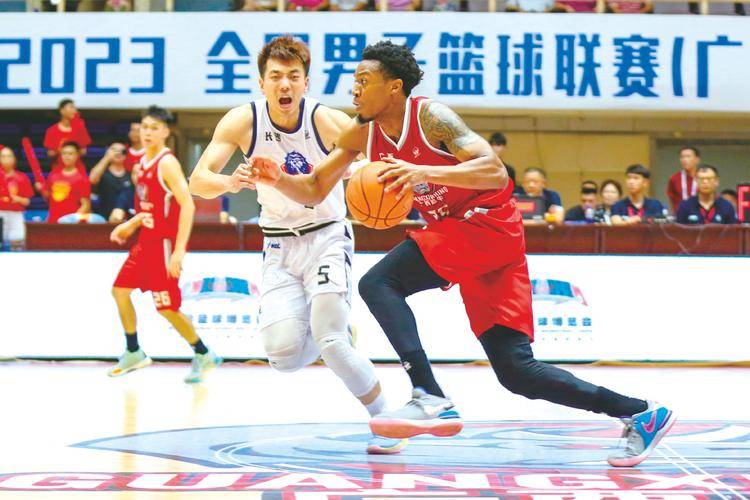 塔斯马尼亚联外援训练成果显著，力拼强队的简单介绍