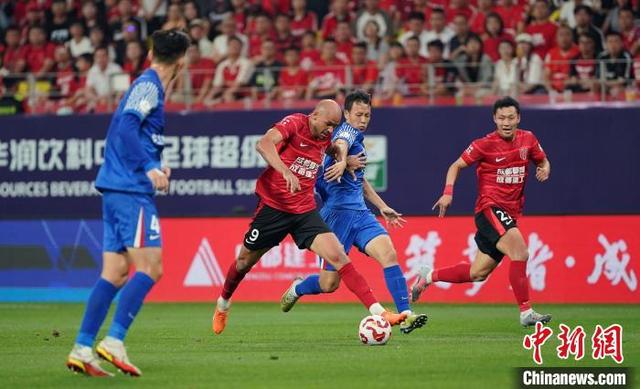 九游娱乐靠谱-关于北京国安补赛击败青岛西海岸，登顶中超榜首，成都蓉城落到第三名的信息